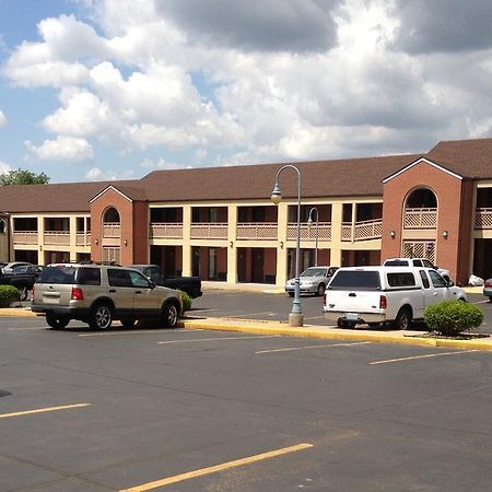 Days Inn Kansas City-Worlds Of Fun Kültér fotó